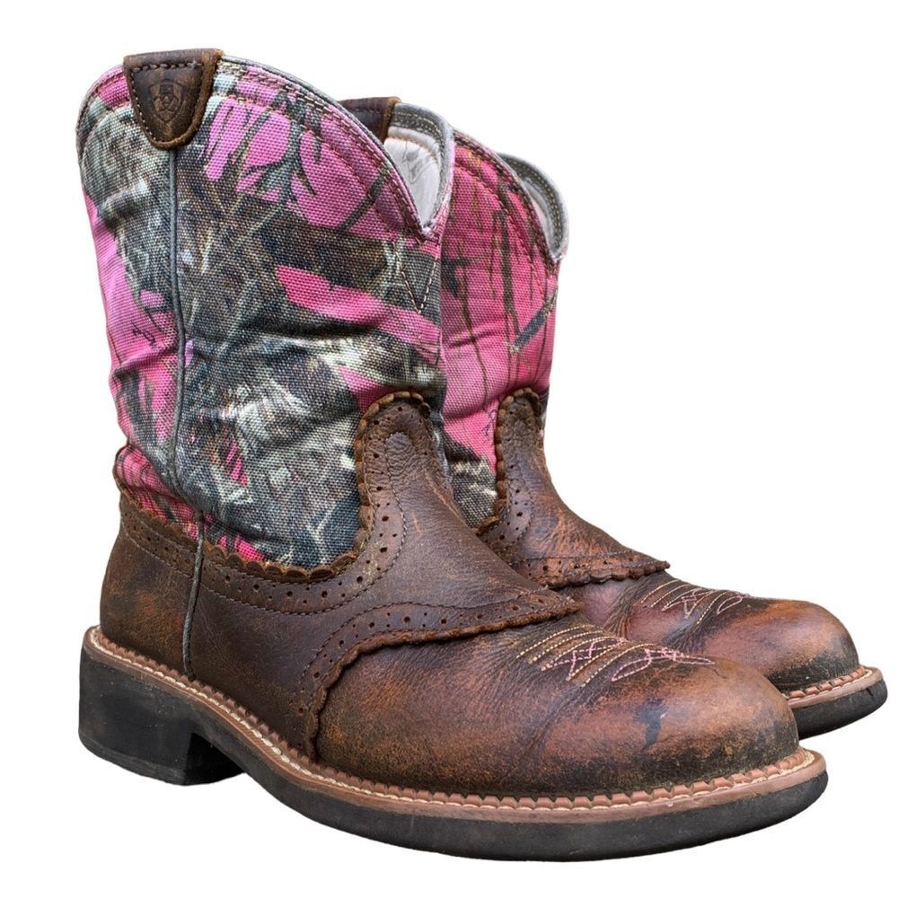 Ariat Fatbaby Pink Camo Western Boots Women’s size 10